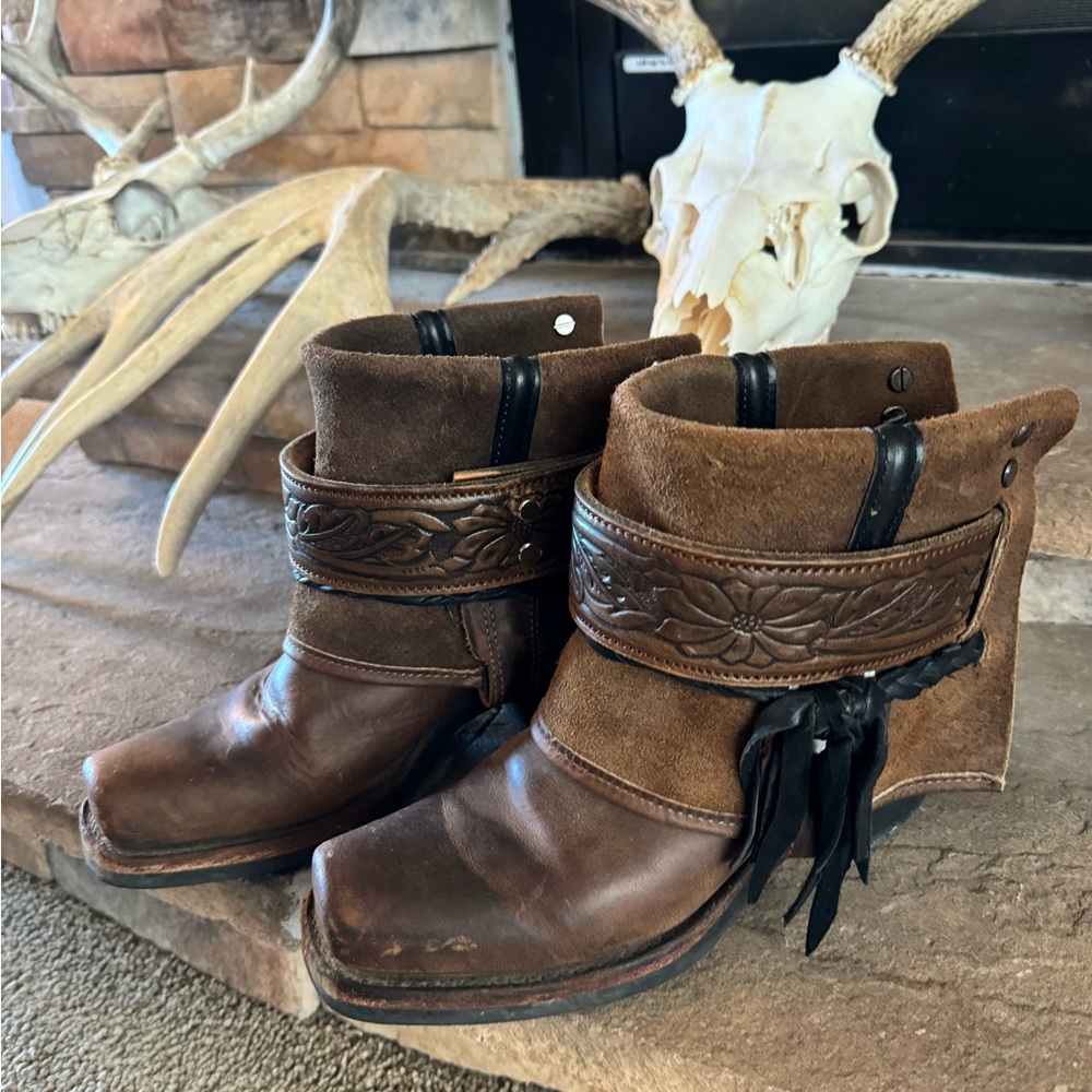 Western Canty Boots ! Frye Boots repurposed ! 🤠
